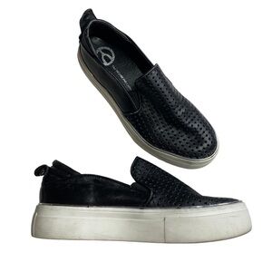 Wishbone 6.5 Laser Cut Sneakers